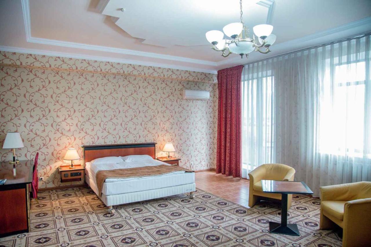 Hotel Экипаж Almatý Exterior foto